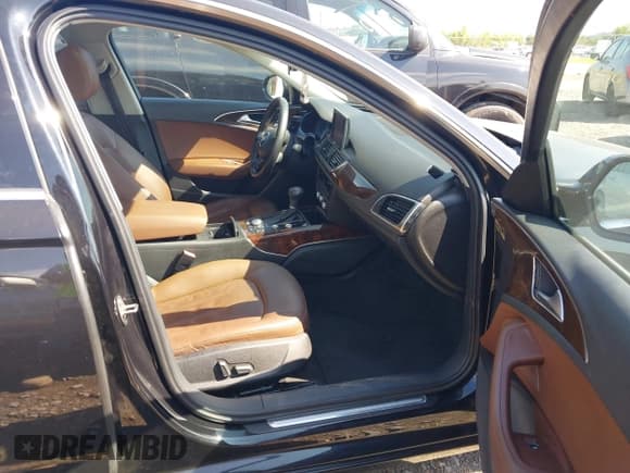 ✅ 2013 Audi A6 Premium Plus • VIN: WAUDFAFC5DN008656 • Лот: 42956692. Опубликован ранее на IAAI с пробегом 131 075 миль. Бесплатный доступ к архиву аукционных продаж из США и подробный отчёт об истории автомобиля на DreamBid. Изображение 5.