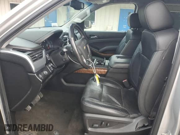 2018 Chevrolet Tahoe Premier z VIN 1GNSCCKJ9JR203707, wystawiony jako Copart lot #78011674 z przebiegiem 76 337 mil mil oraz Szkoda całkowita • Salvage title. Historia ofert i sprzedaży dostępna na DreamBid. Obrazek 7.