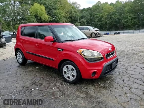 ✅ 2013 Kia Soul • VIN: KNDJT2A53D7498547 • Лот: 83990945. Опубликован ранее на Copart с пробегом 172 472 миль. Бесплатный доступ к архиву аукционных продаж из США и подробный отчёт об истории автомобиля на DreamBid. Изображение 14.