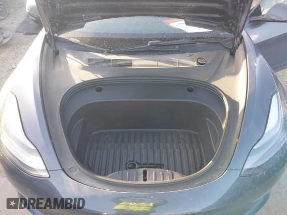 ✅ 2022 Tesla Model 3 Long Range • VIN: 5YJ3E1EB3NF264532 • Lot: 41842044. Wystawiony na IAAI z przebiegiem 42 280 mil. Bezpłatny archiwum sprzedaży aukcyjnych z USA i szczegółowy raport historii pojazdu na DreamBid. Zdjęcie 10.