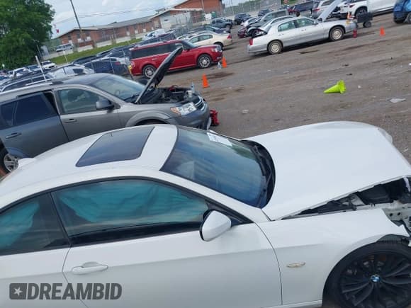 ✅ 2011 BMW 3 Series 335i • VIN: WBAKG7C56BE598702 • Lot: 42159394. Wystawiony na IAAI z przebiegiem Nie podano. Bezpłatny archiwum sprzedaży aukcyjnych z USA i szczegółowy raport historii pojazdu na DreamBid. Zdjęcie 14.