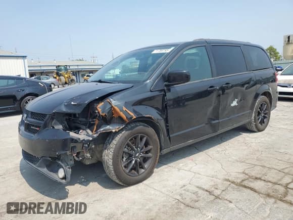 ✅ 2019 Dodge Grand Caravan GT • VIN: 2C4RDGEG5KR743319 • Лот: 71789795. Опубликован ранее на Copart с пробегом 328 050 миль. Бесплатный доступ к архиву аукционных продаж из США и подробный отчёт об истории автомобиля на DreamBid. Изображение 1.