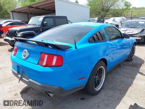 ✅ 2010 Ford Mustang GT • VIN: 1ZVBP8CH0A5113940 • Лот: 42068181. Опубликован ранее на IAAI с пробегом 131 760 миль. Бесплатный доступ к архиву аукционных продаж из США и подробный отчёт об истории автомобиля на DreamBid. Изображение 4.