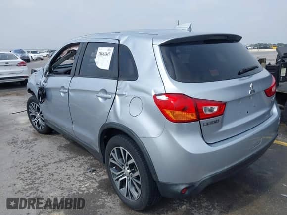 2017 Mitsubishi Outlander ES с VIN JA4AP3AUXHZ003248, выставлен на аукционе IAAI как лот 38843847 с пробегом 109 494 миль миль и . История ставок и продаж доступна на DreamBid. Изображение 3.