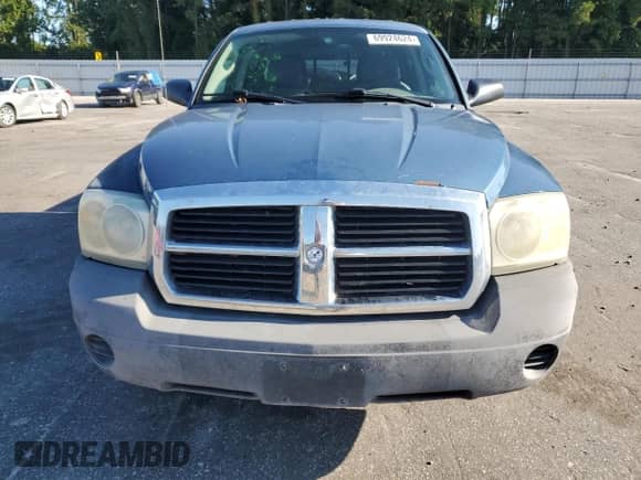 2005 Dodge Dakota ST with VIN 1D7HE28KX5S204098, listed as a Copart auction lot 69924624 with 326,213 mi miles and Salvage title. Bid and sale history available at DreamBid. Image 5.