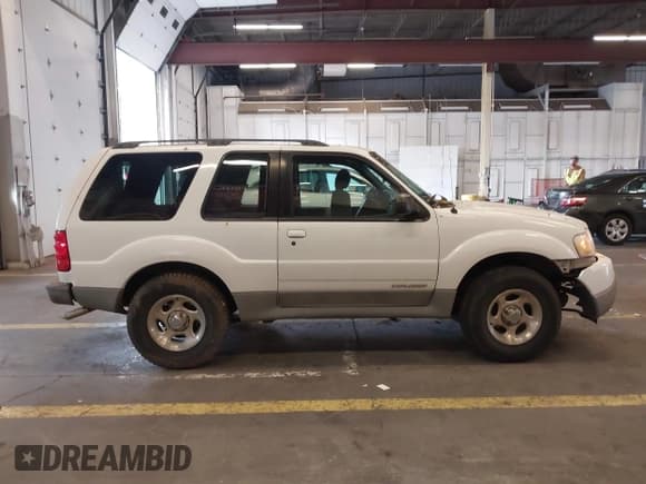 ✅ 2002 Ford Explorer Sport Value • VIN: 1FMYU60E72UD36970 • Lot: 43546670. Listed on IAAI with 206,160 mi. Free auction sales archive from the USA and detailed vehicle history report at DreamBid. Image 13.