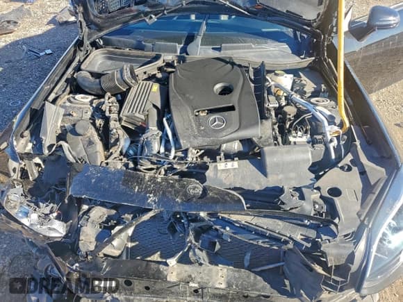 ✅ 2020 Mercedes-Benz SLC 300 • VIN: W1KPK3JA0LF170786 • Лот: 94391495. Опубликован ранее на Copart с пробегом 47 126 миль. Бесплатный доступ к архиву аукционных продаж из США и подробный отчёт об истории автомобиля на DreamBid. Изображение 11.