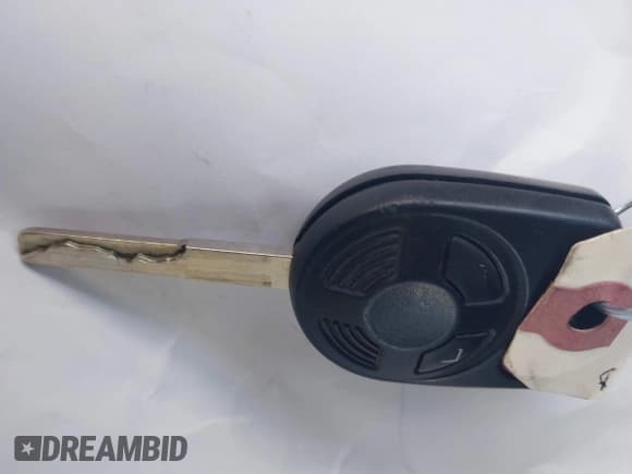 ✅ 2017 Ford Escape SE • VIN: 1FMCU9GD6HUB87002 • Lot: 41692708. Wystawiony na IAAI z przebiegiem 112 093 mil. Bezpłatny archiwum sprzedaży aukcyjnych z USA i szczegółowy raport historii pojazdu na DreamBid. Zdjęcie 11.