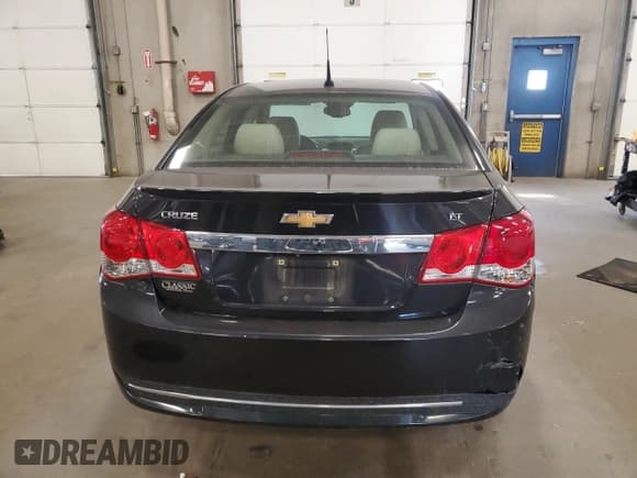 ✅ 2014 Chevrolet Cruze 2LT • VIN: 1G1PE5SB0E7367872 • Lot: 81297515. Listed on Copart with 78,170 mi. Free auction sales archive from the USA and detailed vehicle history report at DreamBid. Image 6.