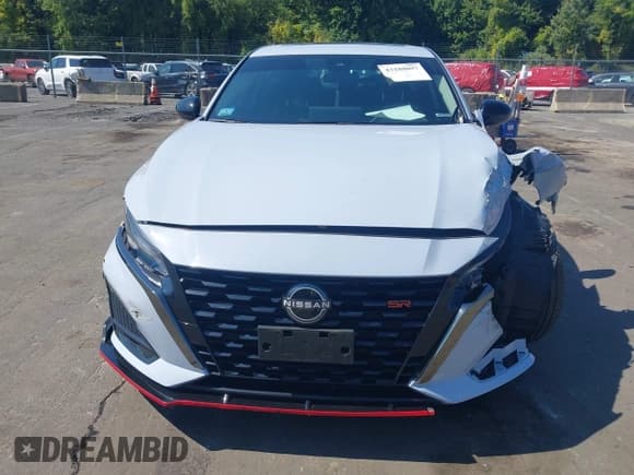 ✅ 2023 Nissan Altima SR • VIN: 1N4BL4CW6PN389964 • Lot: 43188097. Listed on IAAI with 26,636 mi. Free auction sales archive from the USA and detailed vehicle history report at DreamBid. Image 12.