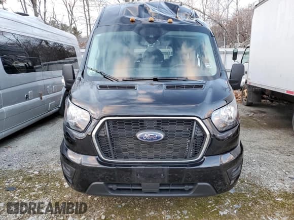 ✅ 2023 Ford Transit Passenger XL • VIN: 1FBVU4X8XPKB63870 • Lot: 82731504. Listed on Copart with 7,576 mi. Free auction sales archive from the USA and detailed vehicle history report at DreamBid. Image 5.
