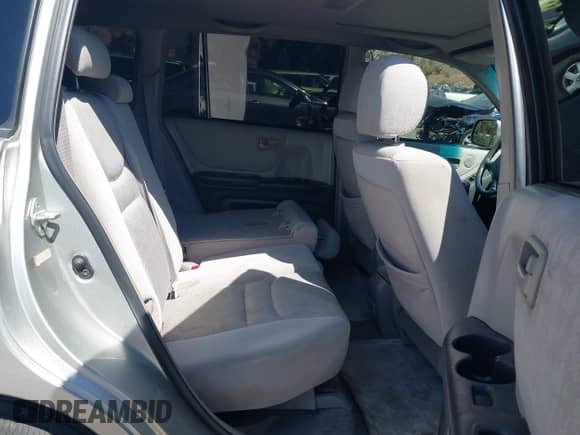2001 Toyota Highlander с VIN JTEGF21A710010134, выставлен на аукционе IAAI как лот 43365751 с пробегом 232 621 миль миль и . История ставок и продаж доступна на DreamBid. Изображение 8.