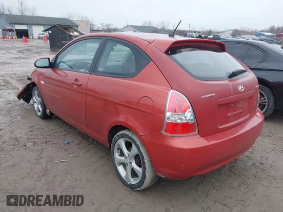 ✅ 2008 Hyundai Accent SE • VIN: KMHCN36C58U070319 • Лот: 42010544. Опубликован ранее на IAAI с пробегом 118 487 миль. Бесплатный доступ к архиву аукционных продаж из США и подробный отчёт об истории автомобиля на DreamBid. Изображение 3.