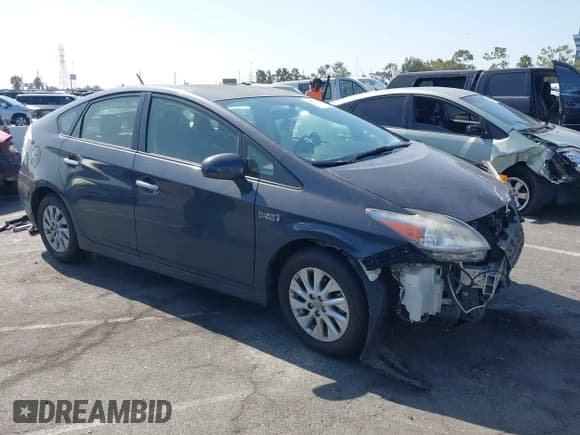 ✅ 2014 Toyota Prius • VIN: JTDKN3DP6E3052659 • Lot: 42877264. Listed on IAAI with 92,214 mi. Free auction sales archive from the USA and detailed vehicle history report at DreamBid. Image 1.