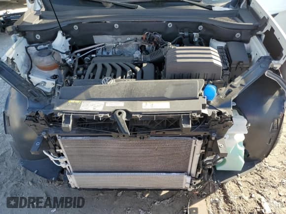 ✅ 2023 Volkswagen Atlas SEL • VIN: 1V2SE2CA4PC210229 • Лот: 46238235. Опубликован ранее на Copart с пробегом 23 263 миль. Бесплатный доступ к архиву аукционных продаж из США и подробный отчёт об истории автомобиля на DreamBid. Изображение 12.