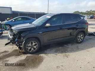 ✅ 2023 Kia Seltos EX • VIN: KNDERCAA9P7460666 • Lot: 81446105. Listed on Copart with 33,951 mi. Free auction sales archive from the USA and detailed vehicle history report at DreamBid. Image 1.