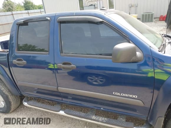 ✅ 2004 Chevrolet Colorado 1SE LS Z71 • VIN: 1GCDT136848103009 • Лот: 42485114. Опубликован ранее на IAAI с пробегом 198 794 миль. Бесплатный доступ к архиву аукционных продаж из США и подробный отчёт об истории автомобиля на DreamBid. Изображение 13.