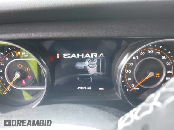 ✅ 2022 Jeep Wrangler Unlimited Sahara • VIN: 1C4HJXEG6NW267825 • Lot: 42192465. Listed on IAAI with 49,094 mi. Free auction sales archive from the USA and detailed vehicle history report at DreamBid. Image 7.