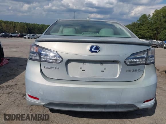 ✅ 2010 Lexus HS 250h Premium • VIN: JTHBB1BA9A2011274 • Lot: 43277001. Listed on IAAI with 140,313 mi. Free auction sales archive from the USA and detailed vehicle history report at DreamBid. Image 16.