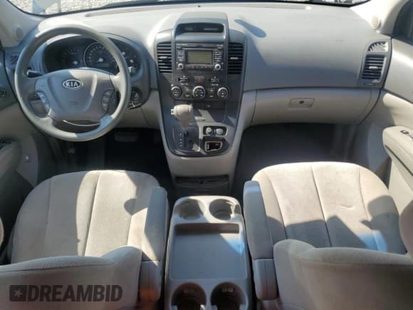 ✅ 2011 Kia Sedona LX • VIN: KNDMG4C78B6378371 • Lot: 65243495. Listed on Copart with 159,808 mi. Free auction sales archive from the USA and detailed vehicle history report at DreamBid. Image 8.