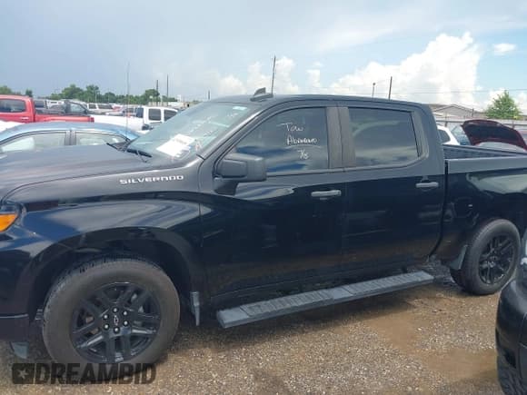 ✅ 2023 Chevrolet Silverado 1500 Custom • VIN: 3GCPABEK6PG212991 • Lot: 42938666. Wystawiony na IAAI z przebiegiem 68 960 mil. Bezpłatny archiwum sprzedaży aukcyjnych z USA i szczegółowy raport historii pojazdu na DreamBid. Zdjęcie 14.