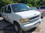 ✅ 2002 Ford Econoline Passenger XL • VIN: 1FBSS31S92HA41546 • Лот: 42522118. Опубликован ранее на IAAI с пробегом 265 775 миль. Бесплатный доступ к архиву аукционных продаж из США и подробный отчёт об истории автомобиля на DreamBid. Изображение 1.