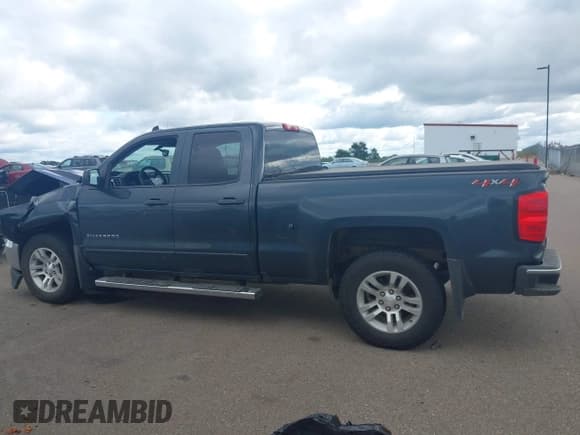 ✅ 2019 Chevrolet Silverado 1500 LT • VIN: 2GCVKPEC3K1130955 • Lot: 43162627. Wystawiony na IAAI z przebiegiem 147 747 mil. Bezpłatny archiwum sprzedaży aukcyjnych z USA i szczegółowy raport historii pojazdu na DreamBid. Zdjęcie 14.
