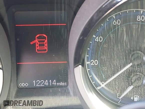 ✅ 2014 Toyota Corolla S Plus • VIN: 5YFBURHE5EP038130 • Лот: 43492772. Опубликован ранее на IAAI с пробегом 122 414 миль. Бесплатный доступ к архиву аукционных продаж из США и подробный отчёт об истории автомобиля на DreamBid. Изображение 16.