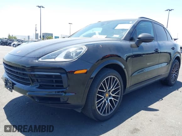 ✅ 2021 Porsche Cayenne • VIN: WP1AA2AY1MDA08476 • Lot: 42382064. Wystawiony na IAAI z przebiegiem 52 663 mil. Bezpłatny archiwum sprzedaży aukcyjnych z USA i szczegółowy raport historii pojazdu na DreamBid. Zdjęcie 18.