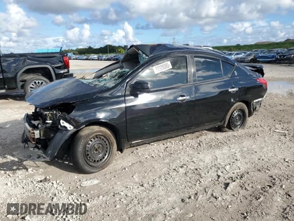 ✅ 2014 Nissan Versa SV • VIN: 3N1CN7AP8EL818270 • Lot: 87489685. Wystawiony na Copart z przebiegiem 126 388 mil. Bezpłatny archiwum sprzedaży aukcyjnych z USA i szczegółowy raport historii pojazdu na DreamBid. Zdjęcie 1.