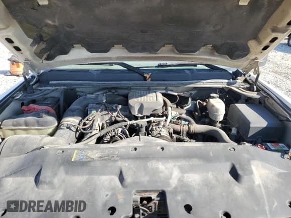 ✅ 2008 Chevrolet Silverado 2500HD 1LT • VIN: 1GCHK29628E168494 • Lot: 74758954. Wystawiony na Copart z przebiegiem 367 825 mil. Bezpłatny archiwum sprzedaży aukcyjnych z USA i szczegółowy raport historii pojazdu na DreamBid. Zdjęcie 11.