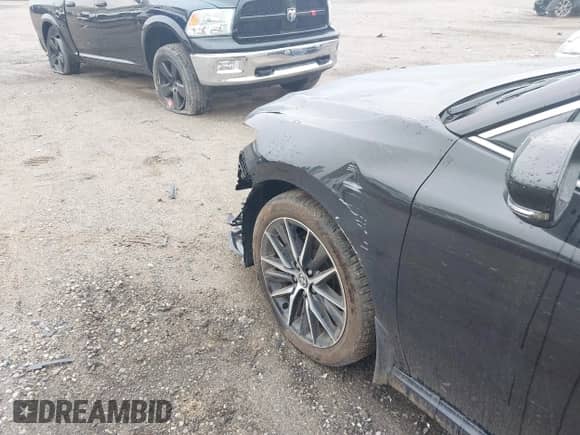 2022 Toyota Camry SE with VIN 4T1G11BK1NU072711, listed as a IAAI auction lot 42173404 with 26,504 mi miles and . Bid and sale history available at DreamBid. Image 6.