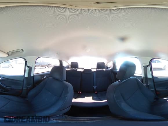 ✅ 2016 Ford Focus SE • VIN: 1FADP3F26GL244757 • Лот: 86088365. Опубликован ранее на Copart с пробегом 109 213 миль. Бесплатный доступ к архиву аукционных продаж из США и подробный отчёт об истории автомобиля на DreamBid. Изображение 15.