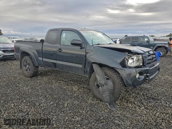✅ 2008 Toyota Tacoma • VIN: 5TEUU42N28Z480415 • Lot: 96396565. Listed on Copart with 196,724 mi. Free auction sales archive from the USA and detailed vehicle history report at DreamBid. Image 4.