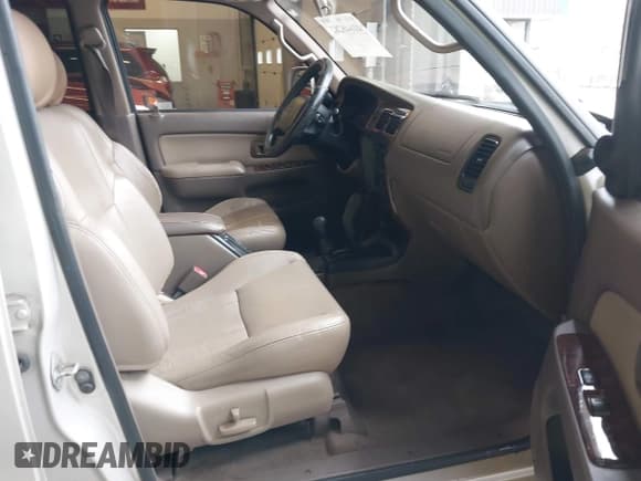 ✅ 1997 Toyota 4Runner Limited • VIN: JT3HN87R8V9006613 • Lot: 41648282. Wystawiony na IAAI z przebiegiem 137 755 mil. Bezpłatny archiwum sprzedaży aukcyjnych z USA i szczegółowy raport historii pojazdu na DreamBid. Zdjęcie 5.