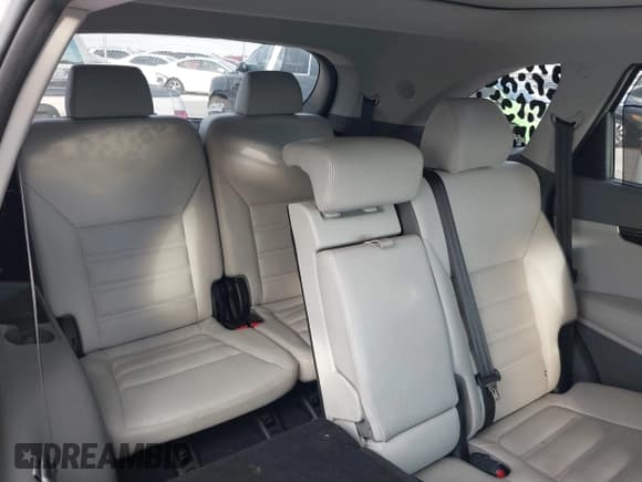 ✅ 2016 Kia Sorento SX • VIN: 5XYPK4A52GG129193 • Лот: 43384372. Опубликован ранее на IAAI с пробегом 151 397 миль. Бесплатный доступ к архиву аукционных продаж из США и подробный отчёт об истории автомобиля на DreamBid. Изображение 8.