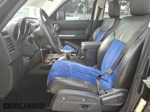 2008 Dodge Nitro R/T с VIN 1D8GU58658W124462, выставлен на аукционе Copart как лот 68324264 с пробегом 151 789 миль миль и Списание • Salvage title. История ставок и продаж доступна на DreamBid. Изображение 7.