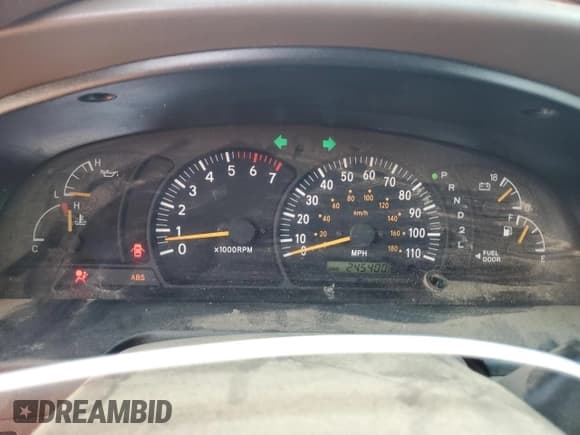 ✅ 2002 Toyota Tundra Limited • VIN: 5TBRT38182S324660 • Lot: 61033445. Listed on Copart with 245,400 mi. Free auction sales archive from the USA and detailed vehicle history report at DreamBid. Image 9.