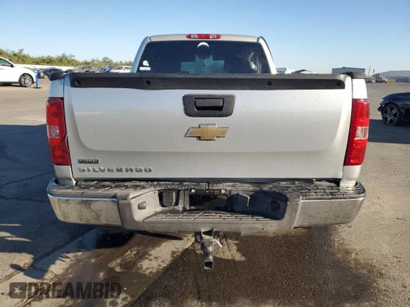 ✅ 2010 Chevrolet Silverado 1500 LT • VIN: 1GCSCSE06AZ123500 • Lot: 68121504. Listed on Copart with 251,263 mi. Free auction sales archive from the USA and detailed vehicle history report at DreamBid. Image 6.