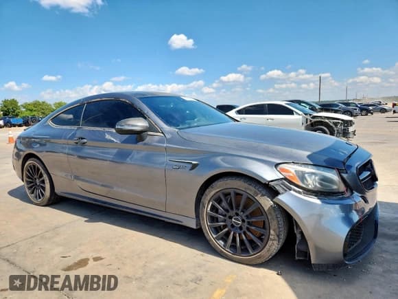 ✅ 2017 Mercedes-Benz C 300 • VIN: WDDWJ4JB8HF370562 • Lot: 83999075. Listed on Copart with 50,349 mi. Free auction sales archive from the USA and detailed vehicle history report at DreamBid. Image 4.