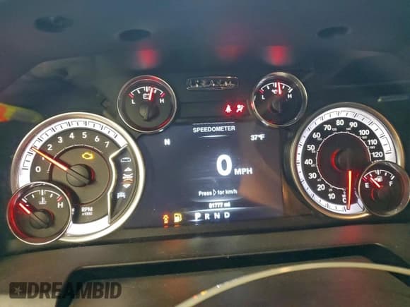 ✅ 2020 Ram 1500 SLT • VIN: 3C6RR7LT7LG167541 • Lot: 96574975. Wystawiony na Copart z przebiegiem 81 777 mil. Bezpłatny archiwum sprzedaży aukcyjnych z USA i szczegółowy raport historii pojazdu na DreamBid. Zdjęcie 9.