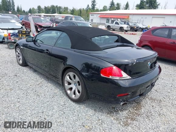 ✅ 2007 BMW 6 Series 650i • VIN: WBAEK13527CN84615 • Lot: 42581533. Wystawiony na IAAI z przebiegiem 115 357 mil. Bezpłatny archiwum sprzedaży aukcyjnych z USA i szczegółowy raport historii pojazdu na DreamBid. Zdjęcie 3.