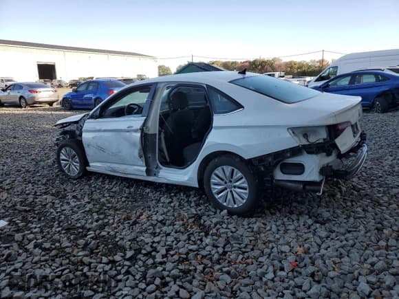 ✅ 2020 Volkswagen Jetta S • VIN: 3VWC57BU8LM082775 • Lot: 82655085. Wystawiony na Copart z przebiegiem 43 186 mil. Bezpłatny archiwum sprzedaży aukcyjnych z USA i szczegółowy raport historii pojazdu na DreamBid. Zdjęcie 2.