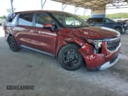 ✅ 2025 Kia Carnival LXS • VIN: KNDNB5K36S6520806 • Lot: 69186445. Wystawiony na Copart z przebiegiem 10 643 mil. Bezpłatny archiwum sprzedaży aukcyjnych z USA i szczegółowy raport historii pojazdu na DreamBid. Zdjęcie 4.