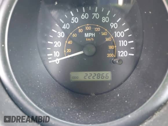 2006 Chevrolet Aveo LS z VIN KL1TD56696B543863, wystawiony jako IAAI lot #41446969 z przebiegiem 222 866 mil mil oraz . Historia ofert i sprzedaży dostępna na DreamBid. Obrazek 15.