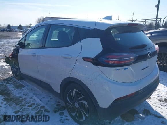 ✅ 2023 Chevrolet Bolt EV 2LT • VIN: 1G1FX6S03P4115015 • Lot: 41544105. Wystawiony na IAAI z przebiegiem 22 964 mil. Bezpłatny archiwum sprzedaży aukcyjnych z USA i szczegółowy raport historii pojazdu na DreamBid. Zdjęcie 3.