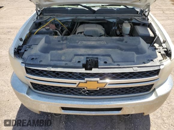 ✅ 2014 Chevrolet Silverado 2500HD Work Truck • VIN: 1GC0CVCG4EF163784 • Lot: 63701325. Wystawiony na Copart z przebiegiem 229 957 mil. Bezpłatny archiwum sprzedaży aukcyjnych z USA i szczegółowy raport historii pojazdu na DreamBid. Zdjęcie 11.