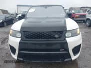 ✅ 2017 Land Rover Range Rover Sport SVR • VIN: SALWZ2FE2HA144422 • Lot: 42331478. Wystawiony na IAAI z przebiegiem 63 800 mil. Bezpłatny archiwum sprzedaży aukcyjnych z USA i szczegółowy raport historii pojazdu na DreamBid. Zdjęcie 12.
