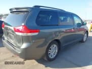✅ 2014 Toyota Sienna XLE • VIN: 5TDYK3DC4ES426183 • Lot: 43448376. Wystawiony na IAAI z przebiegiem 147 679 mil. Bezpłatny archiwum sprzedaży aukcyjnych z USA i szczegółowy raport historii pojazdu na DreamBid. Zdjęcie 4.