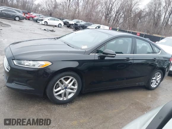 ✅ 2016 Ford Fusion SE • VIN: 1FA6P0H70G5117622 • Lot: 41185079. Listed on IAAI with 181,907 mi. Free auction sales archive from the USA and detailed vehicle history report at DreamBid. Image 14.